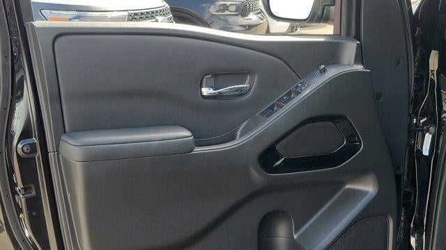 2023 Nissan Frontier S