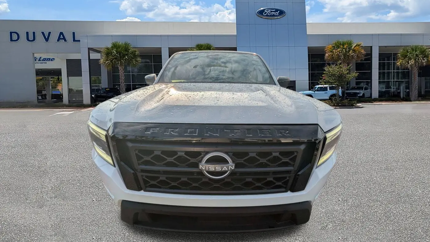 2023 Nissan Frontier S