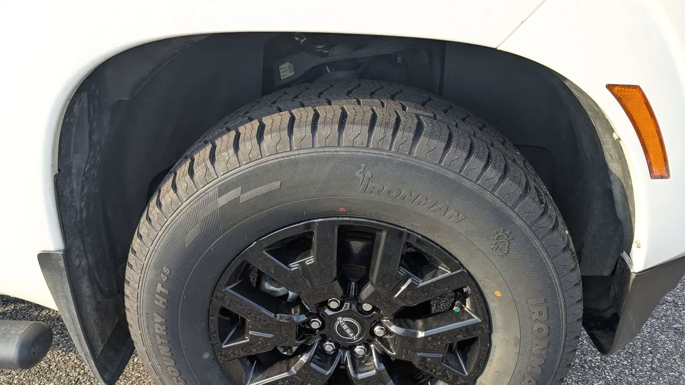 2023 Nissan Frontier S