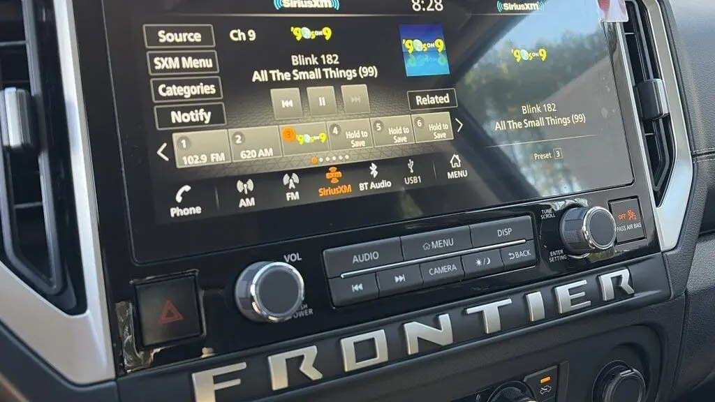 2026 Nissan Frontier SV