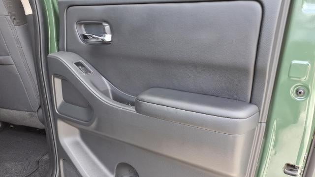 2025 Nissan Frontier S
