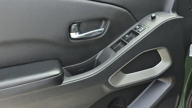 2025 Nissan Frontier S