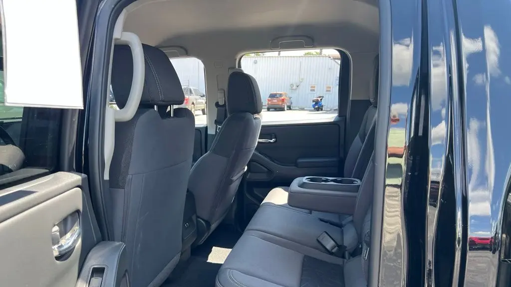 2025 Nissan Frontier S