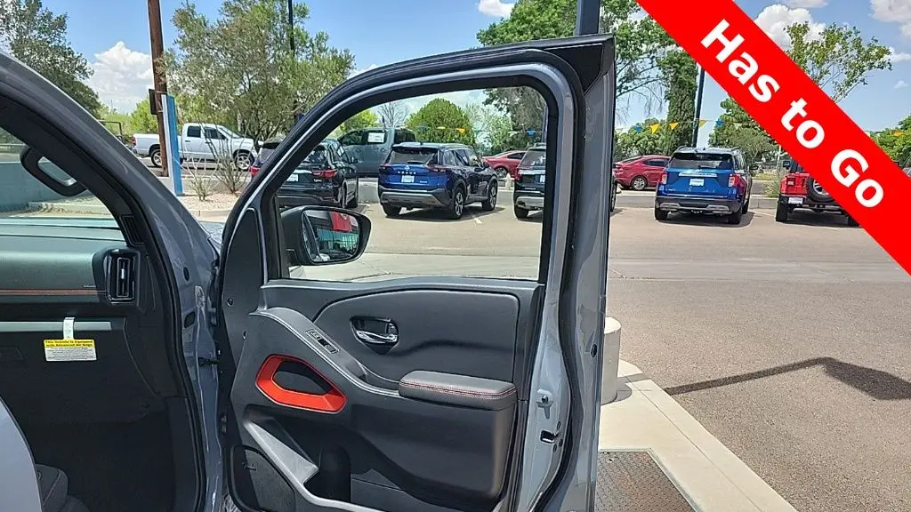 2025 Nissan Frontier PRO-X