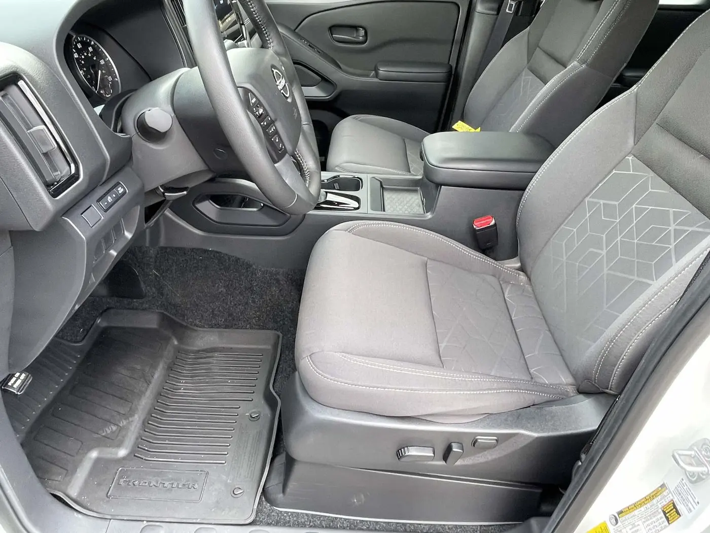 2026 Nissan Frontier - $31,980