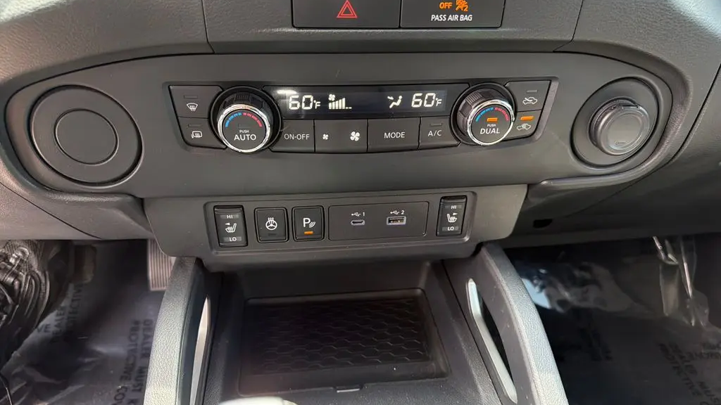2022 Nissan Frontier SV