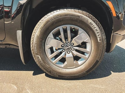 2025 Nissan Frontier 4X2 SV 4DR Crew Cab 5 FT. SB