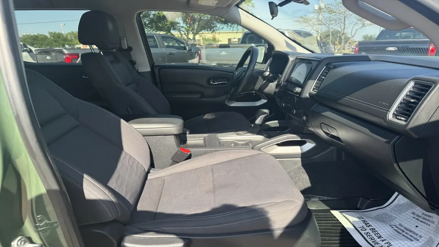 2022 Nissan Frontier S