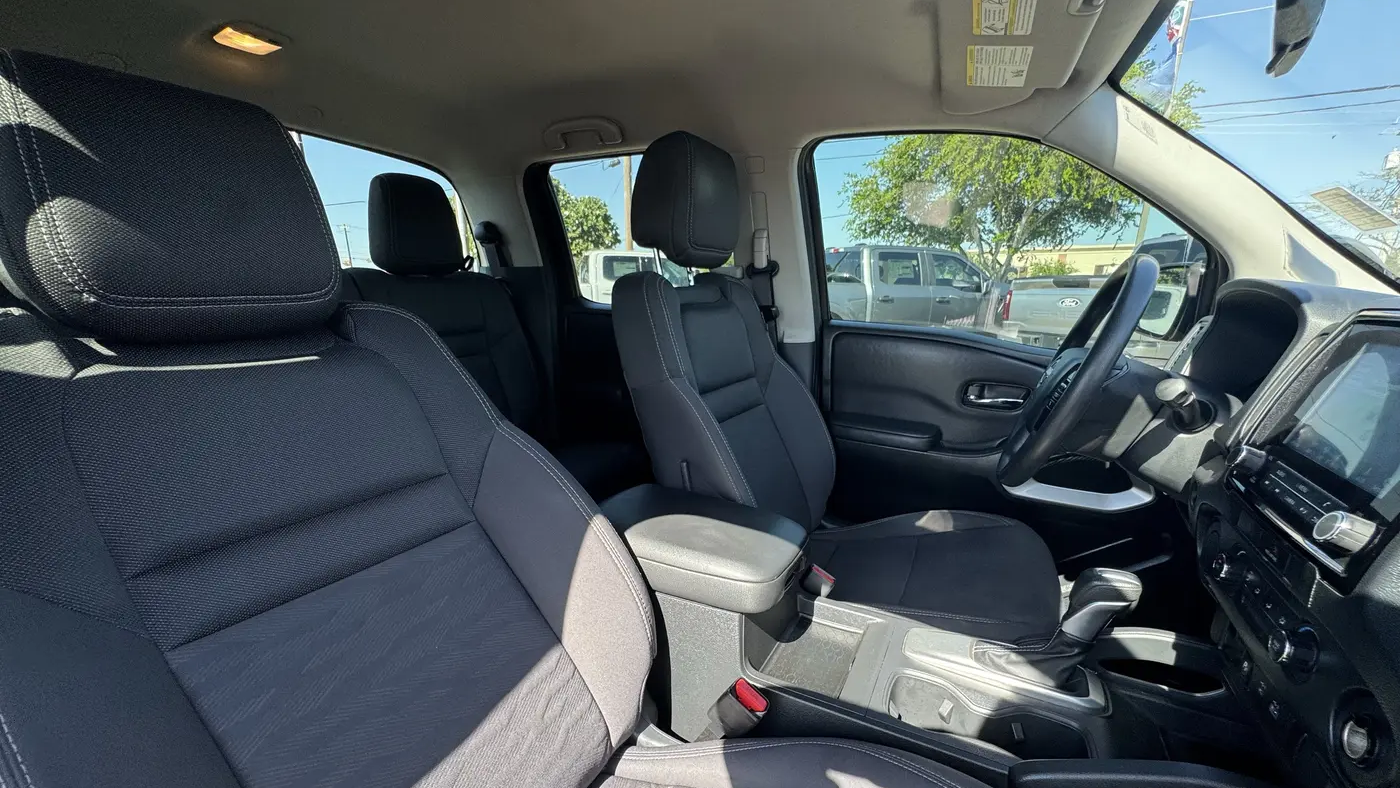 2022 Nissan Frontier S