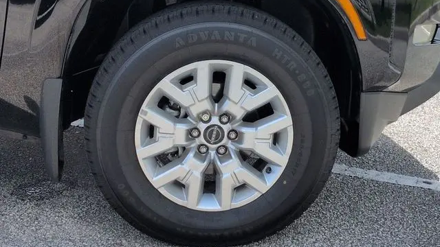 2023 Nissan Frontier S