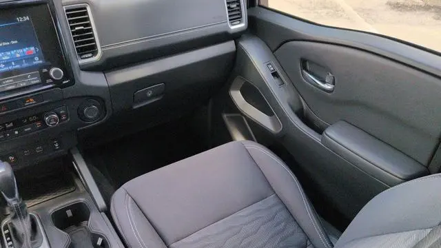 2023 Nissan Frontier S