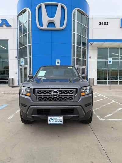 Photo of a 2024 Nissan Frontier 4X2 SV 4DR Crew Cab 5 FT. SB for sale