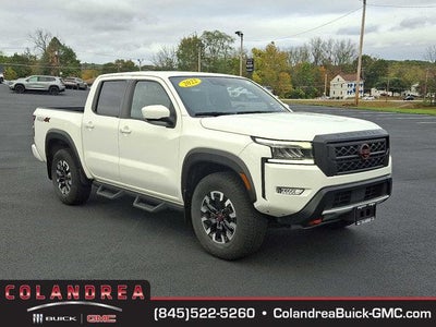 2022 Nissan Frontier 4X4 PRO-4X 4DR Crew Cab 5 FT. SB