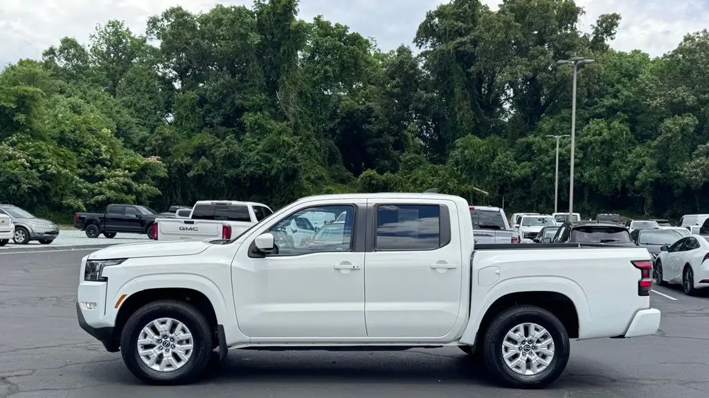 2022 Nissan Frontier S