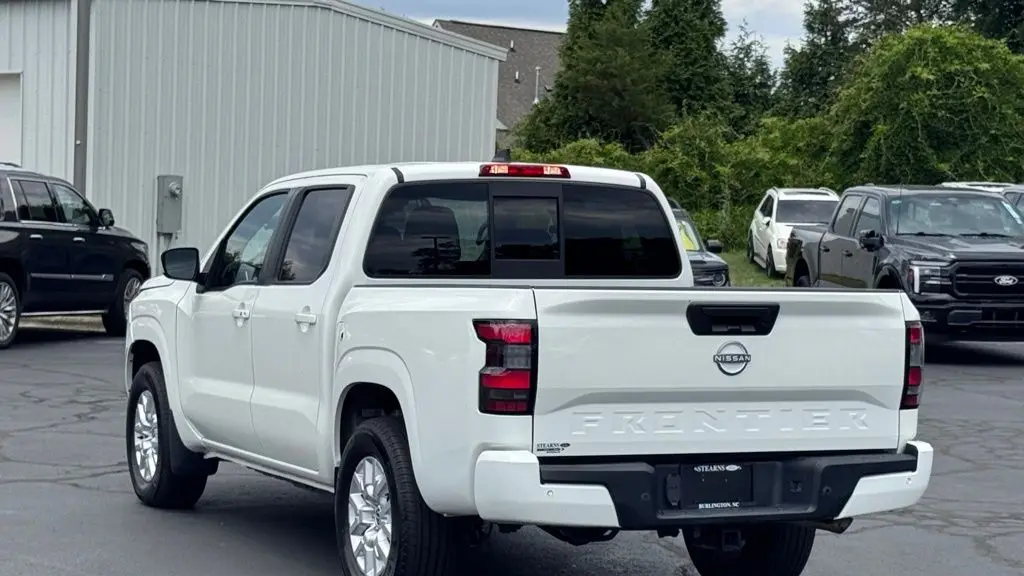 2022 Nissan Frontier S