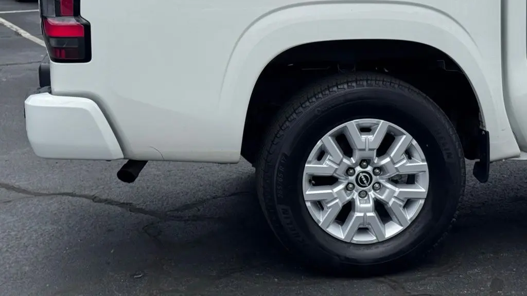 2022 Nissan Frontier S