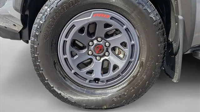 2025 Nissan Frontier S