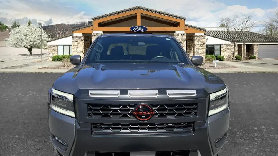 2025 Nissan Frontier S