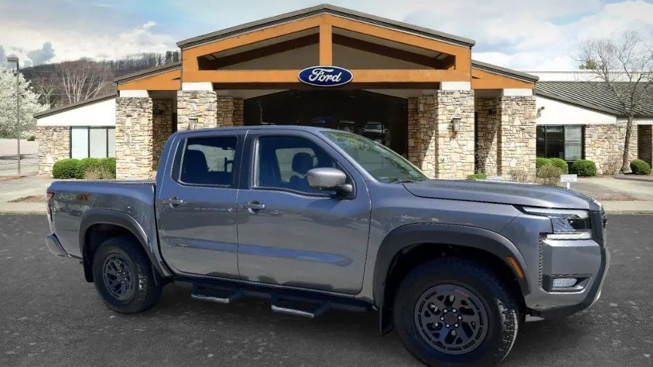 2025 Nissan Frontier S