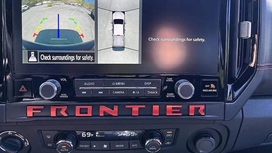 2025 Nissan Frontier S