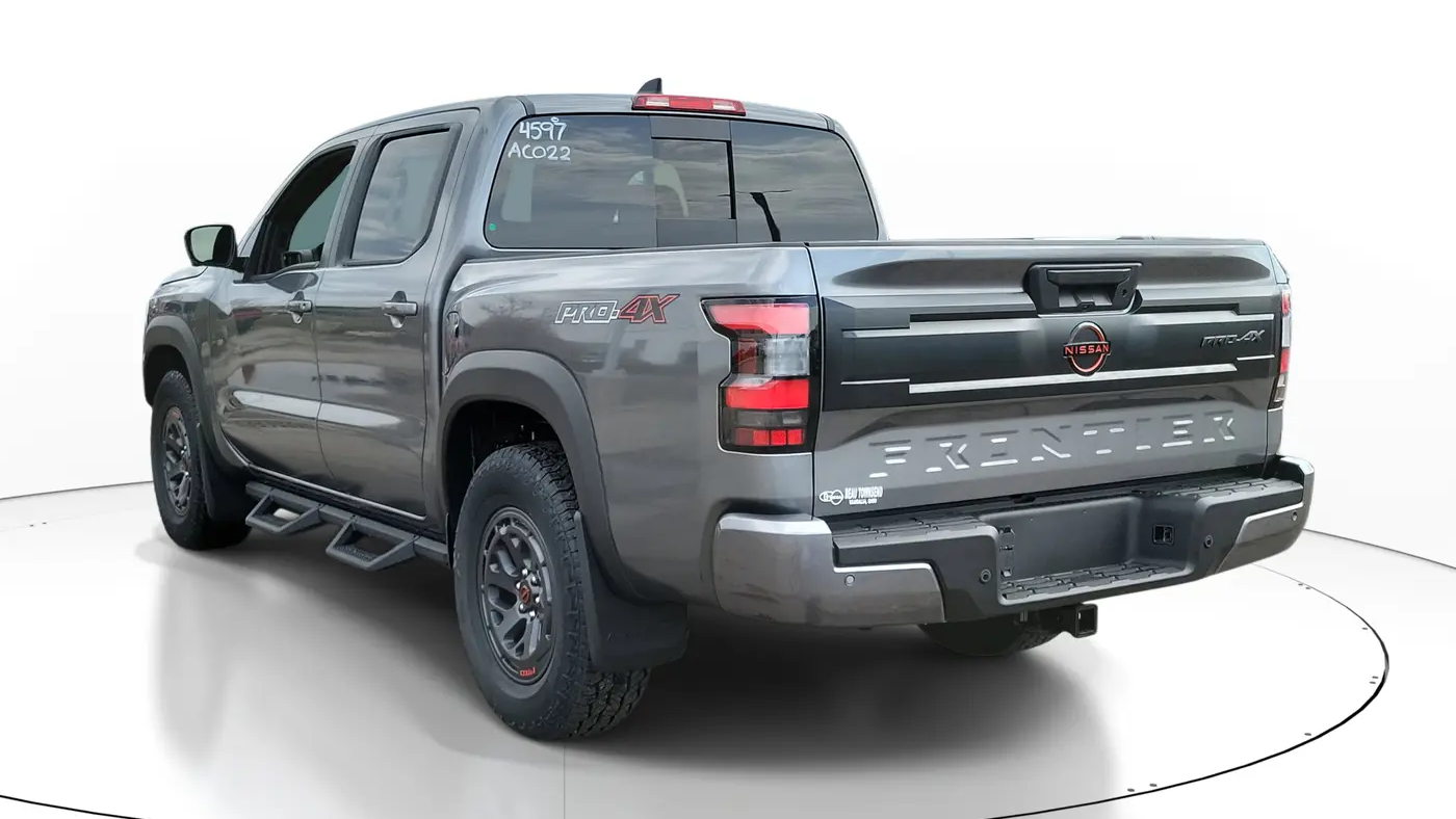 2025 Nissan Frontier S