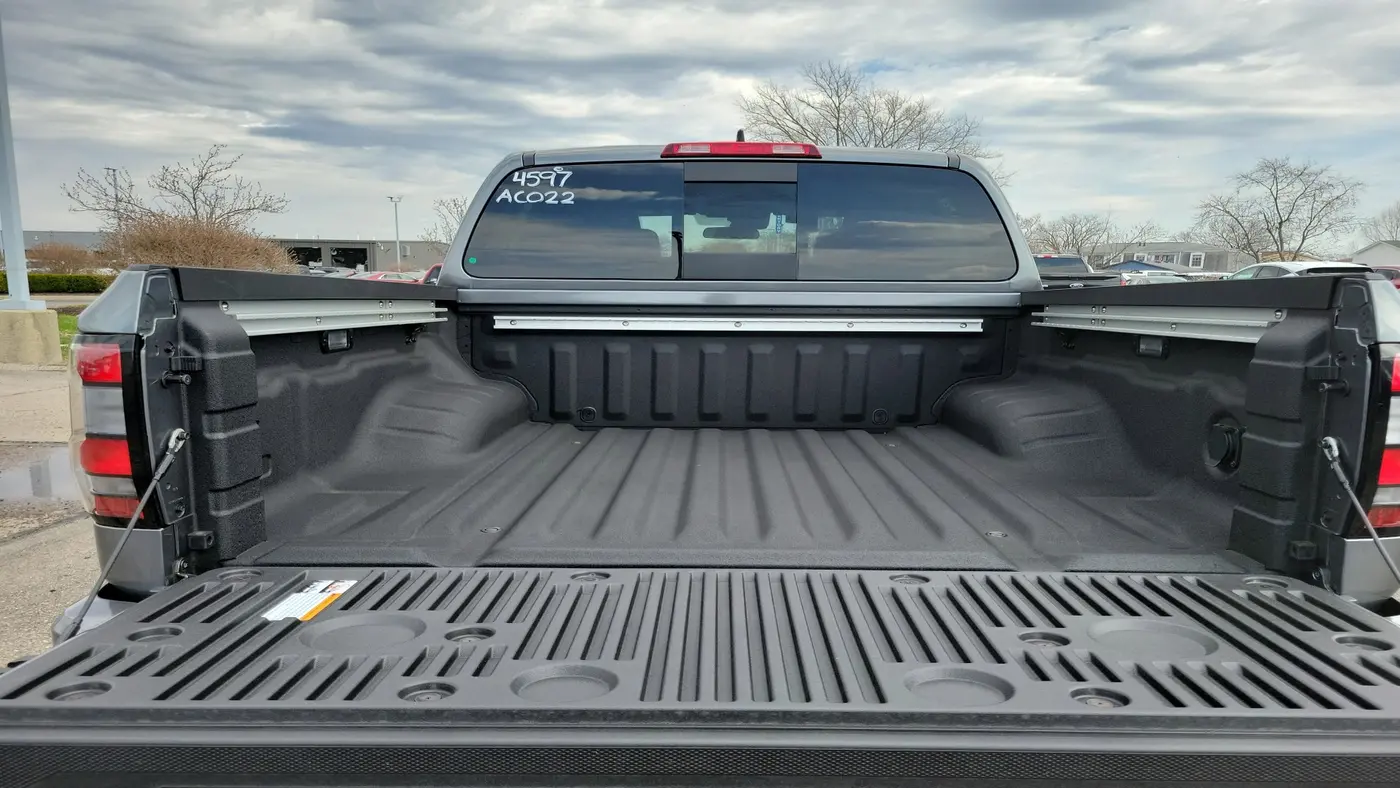 2025 Nissan Frontier S