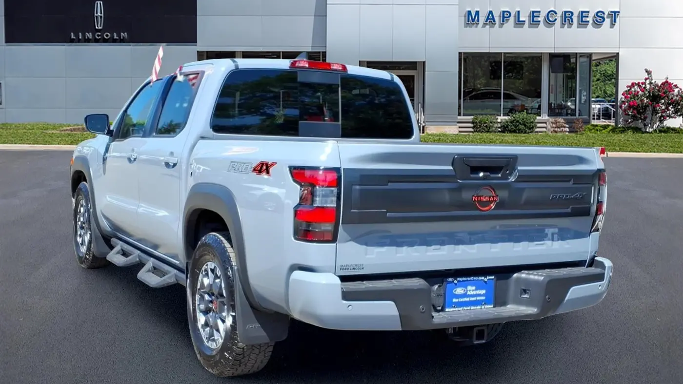 2025 Nissan Frontier S