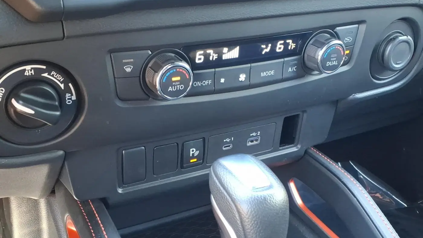 2025 Nissan Frontier S