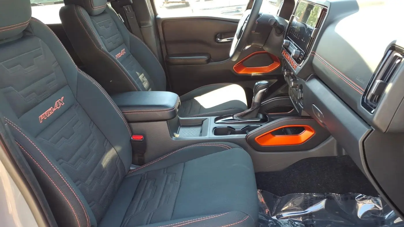 2025 Nissan Frontier S