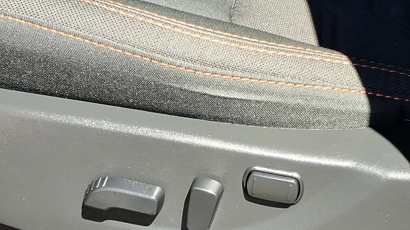 2025 Nissan Frontier S