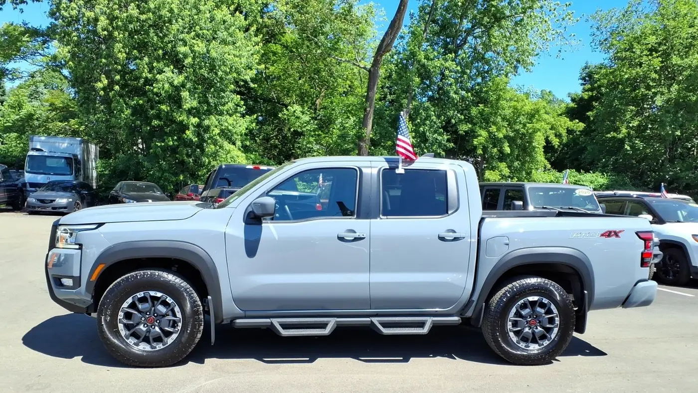 2025 Nissan Frontier S
