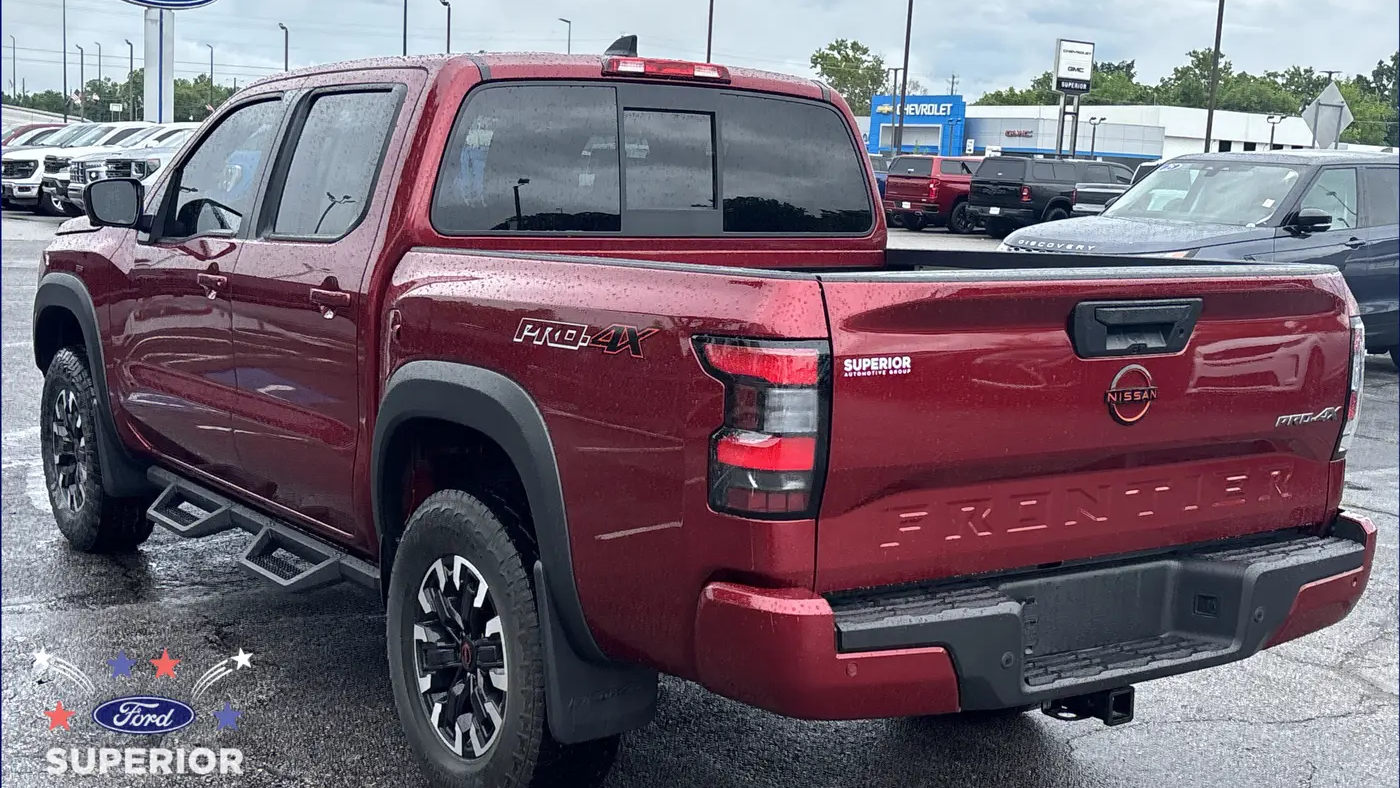 2022 Nissan Frontier S