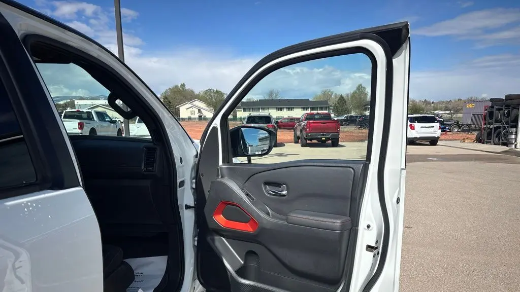 2023 Nissan Frontier PRO-4X