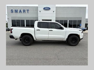 2024 Nissan Frontier 4X4 S 4DR Crew Cab 5 FT. SB