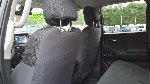 2024 Nissan Frontier S