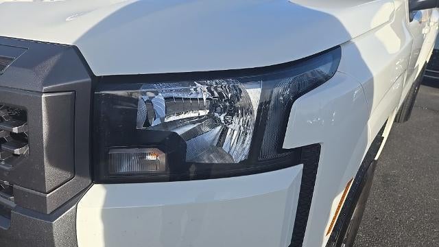 2025 Nissan Frontier S