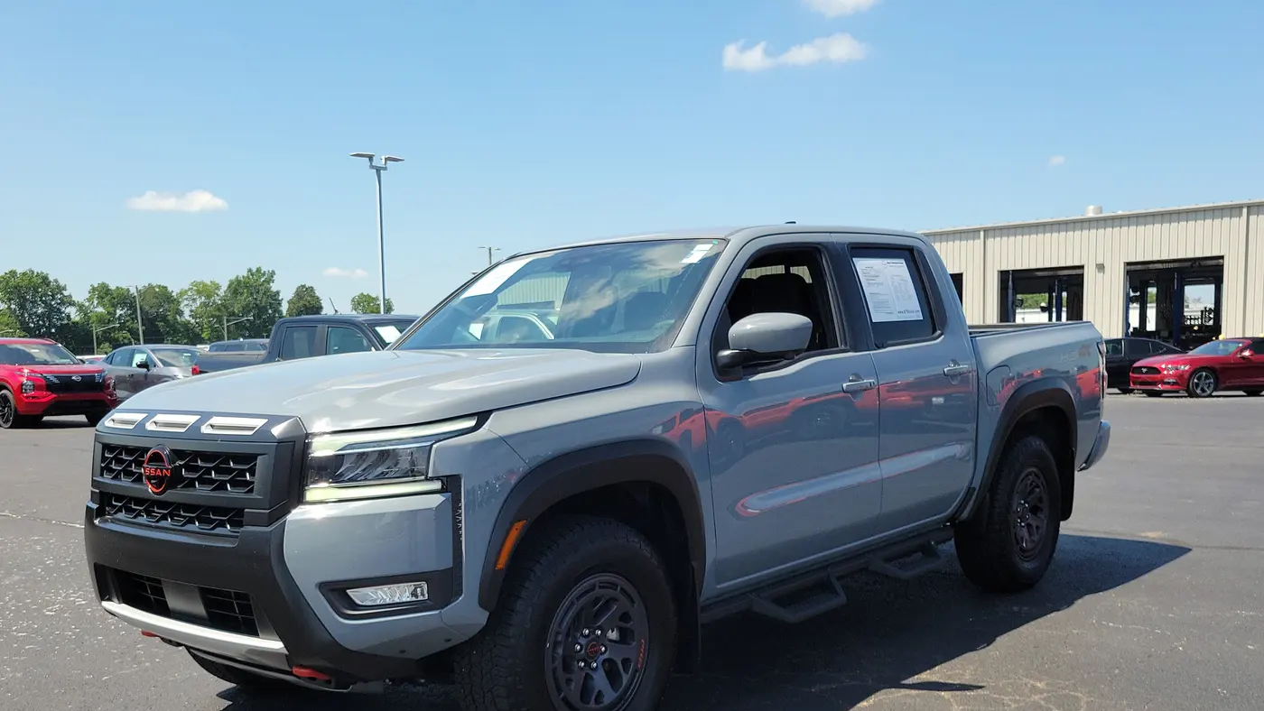 2025 Nissan Frontier S
