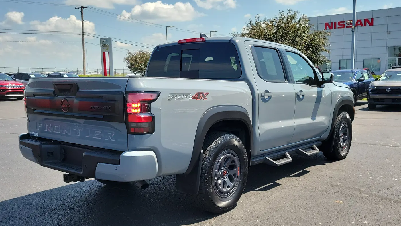 2025 Nissan Frontier S
