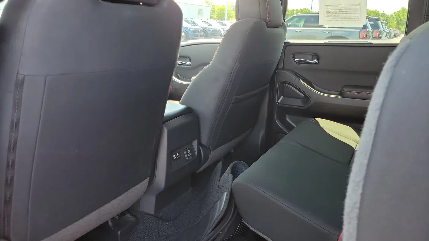 2025 Nissan Frontier S