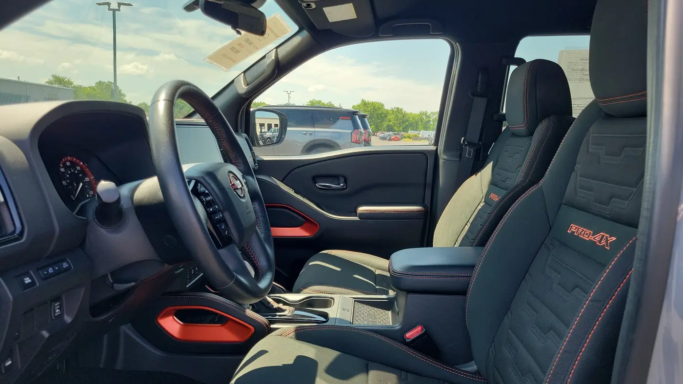 2025 Nissan Frontier S