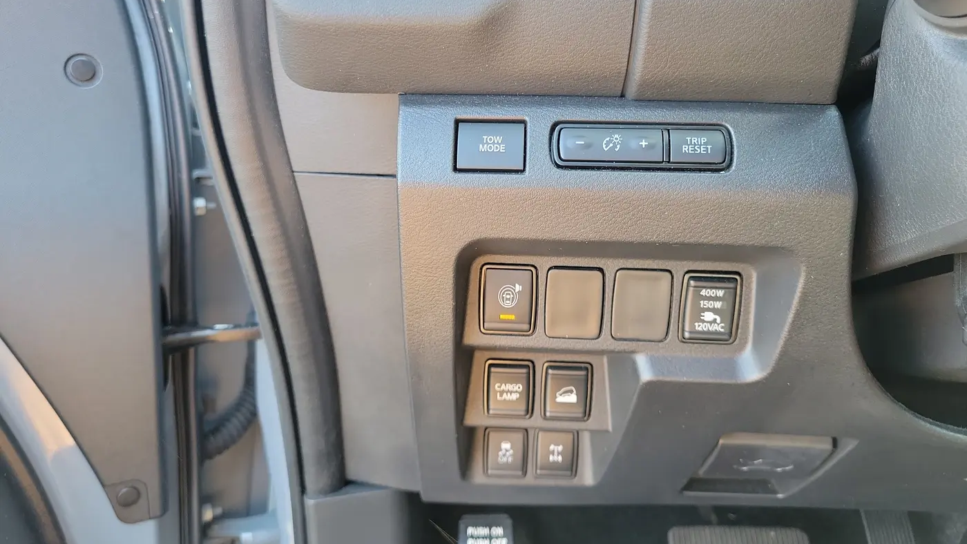 2025 Nissan Frontier S