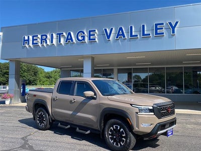 2022 Nissan Frontier 4X4 PRO-4X 4DR Crew Cab 5 FT. SB