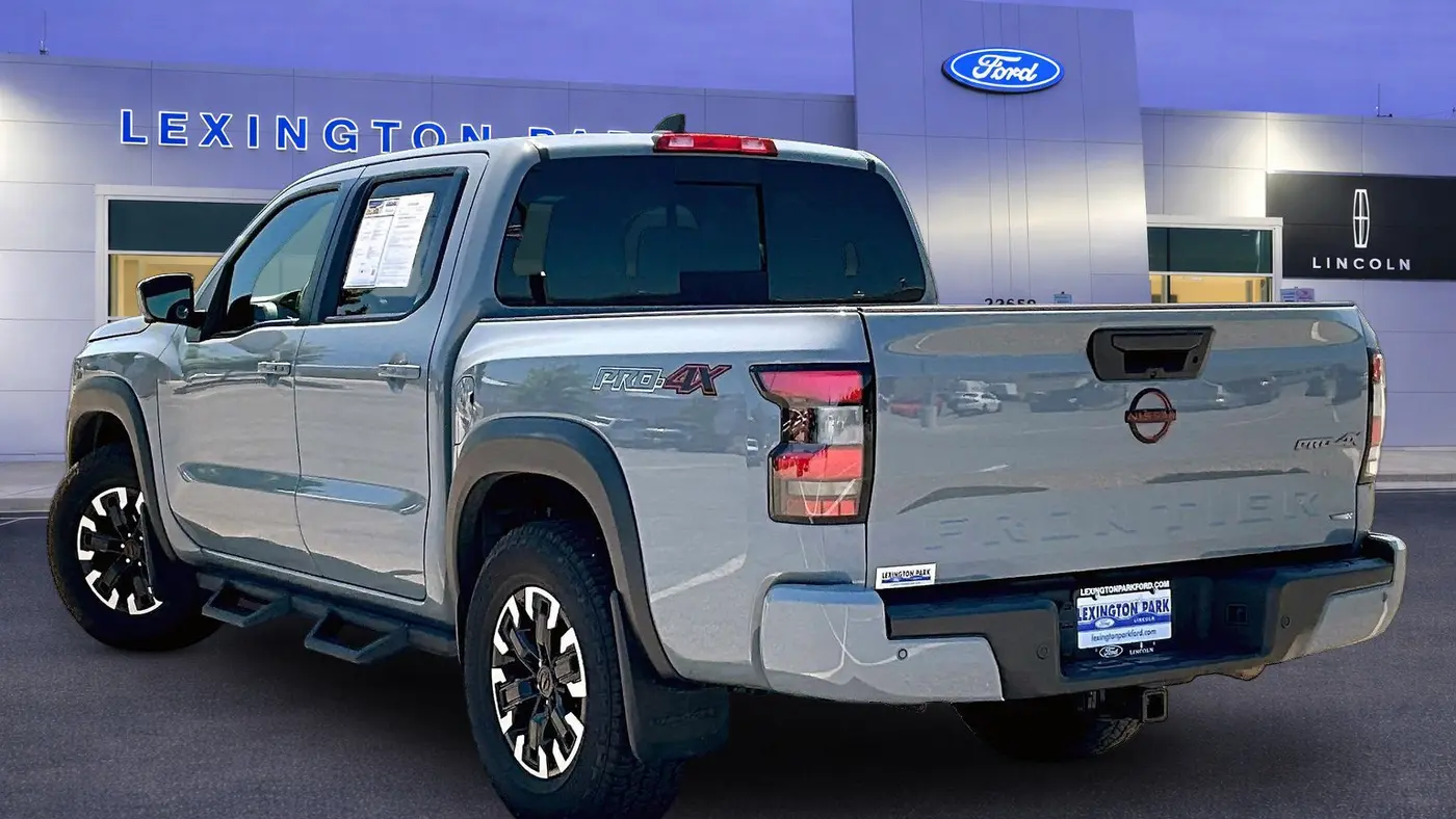 2023 Nissan Frontier S