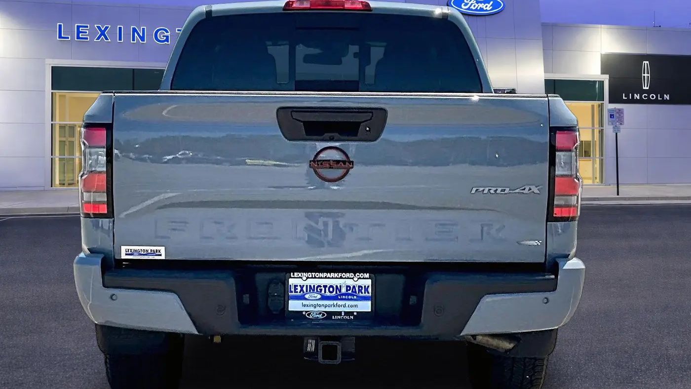 2023 Nissan Frontier S
