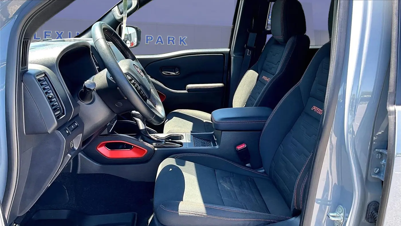 2023 Nissan Frontier S