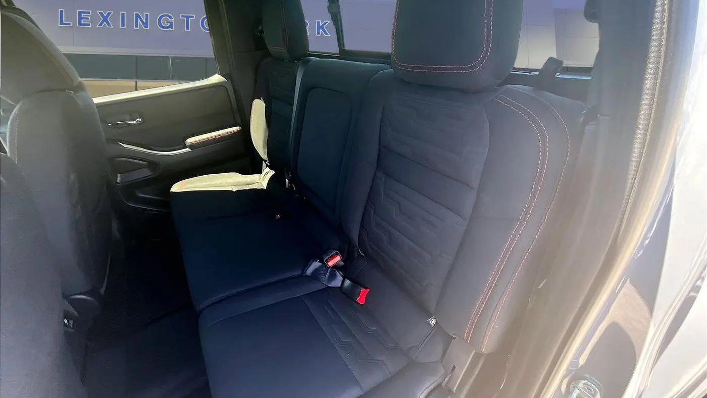 2023 Nissan Frontier S