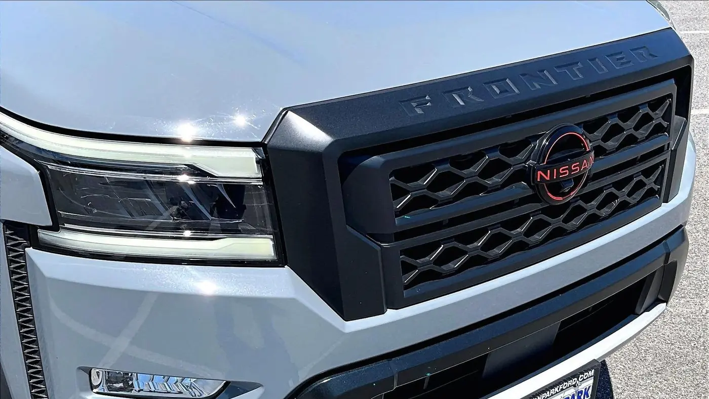2023 Nissan Frontier S