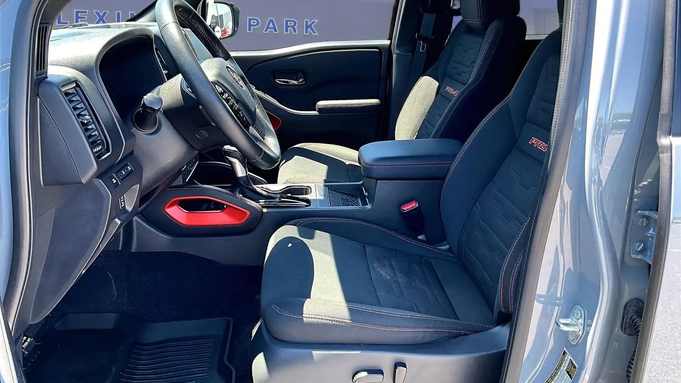 2023 Nissan Frontier S