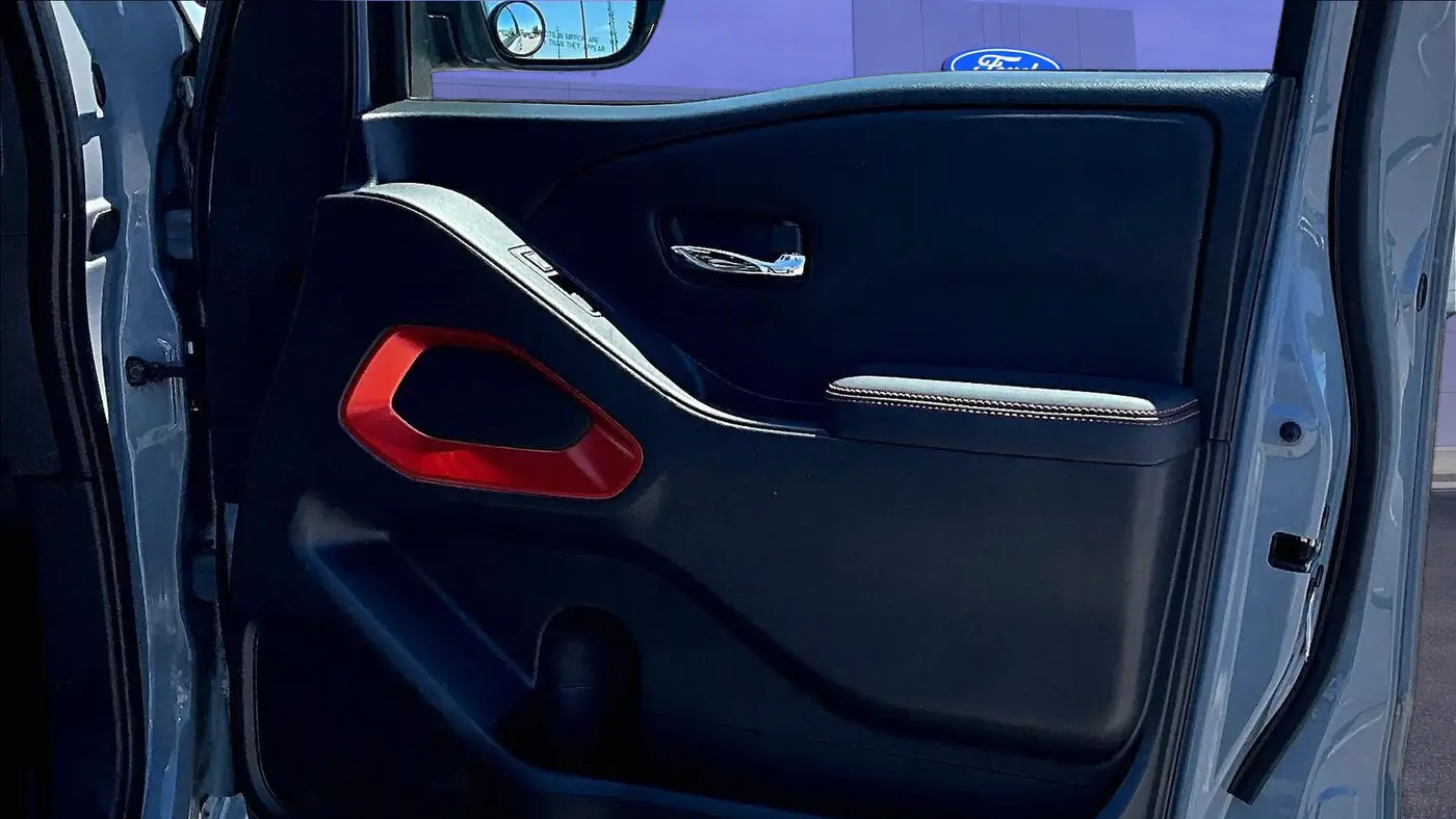 2023 Nissan Frontier S