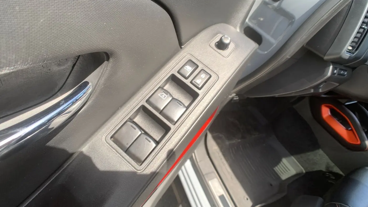 2023 Nissan Frontier S